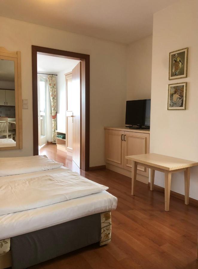 Appartement Tschivon Schenna Eksteriør bilde