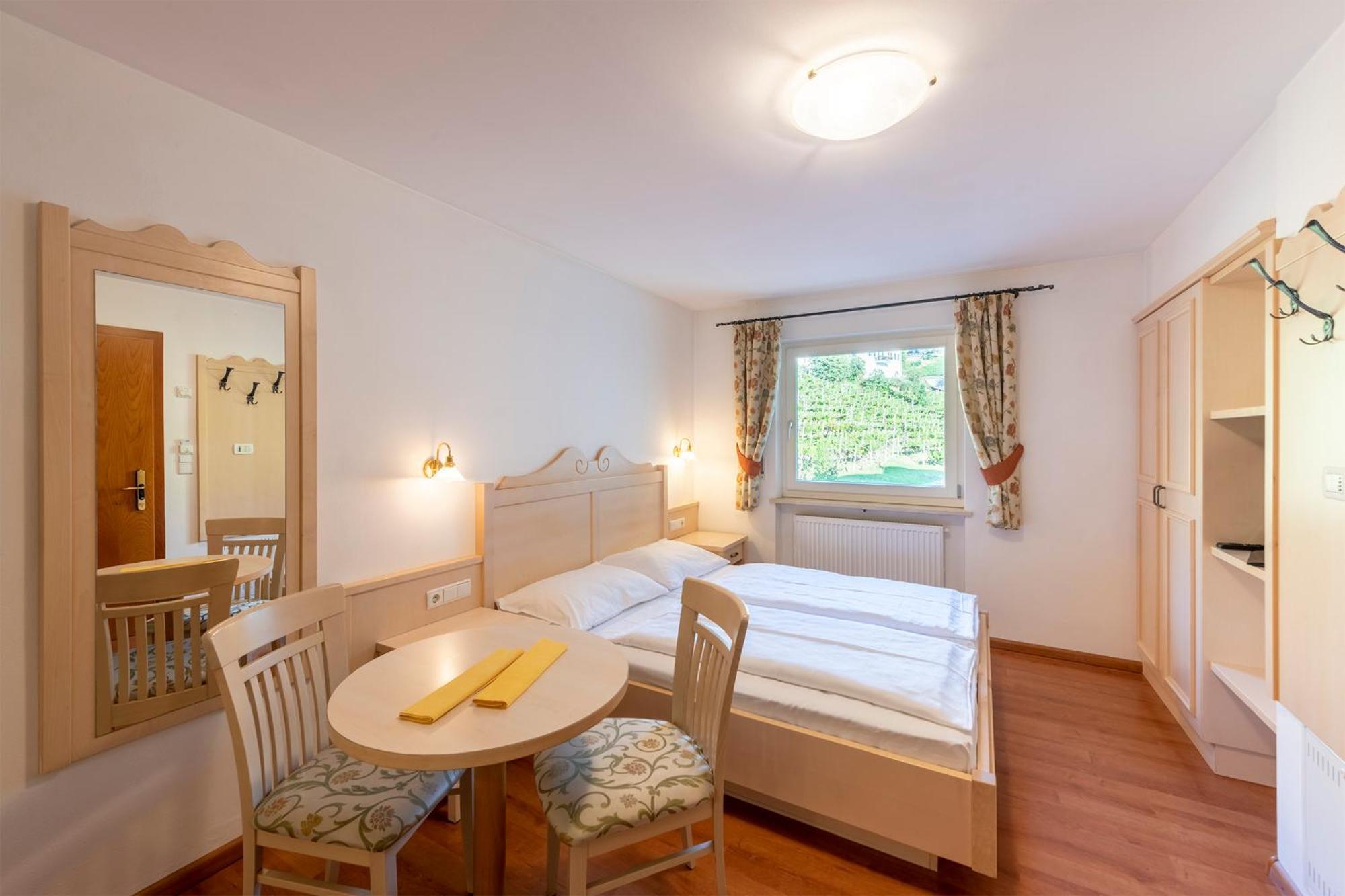 Appartement Tschivon Schenna Eksteriør bilde