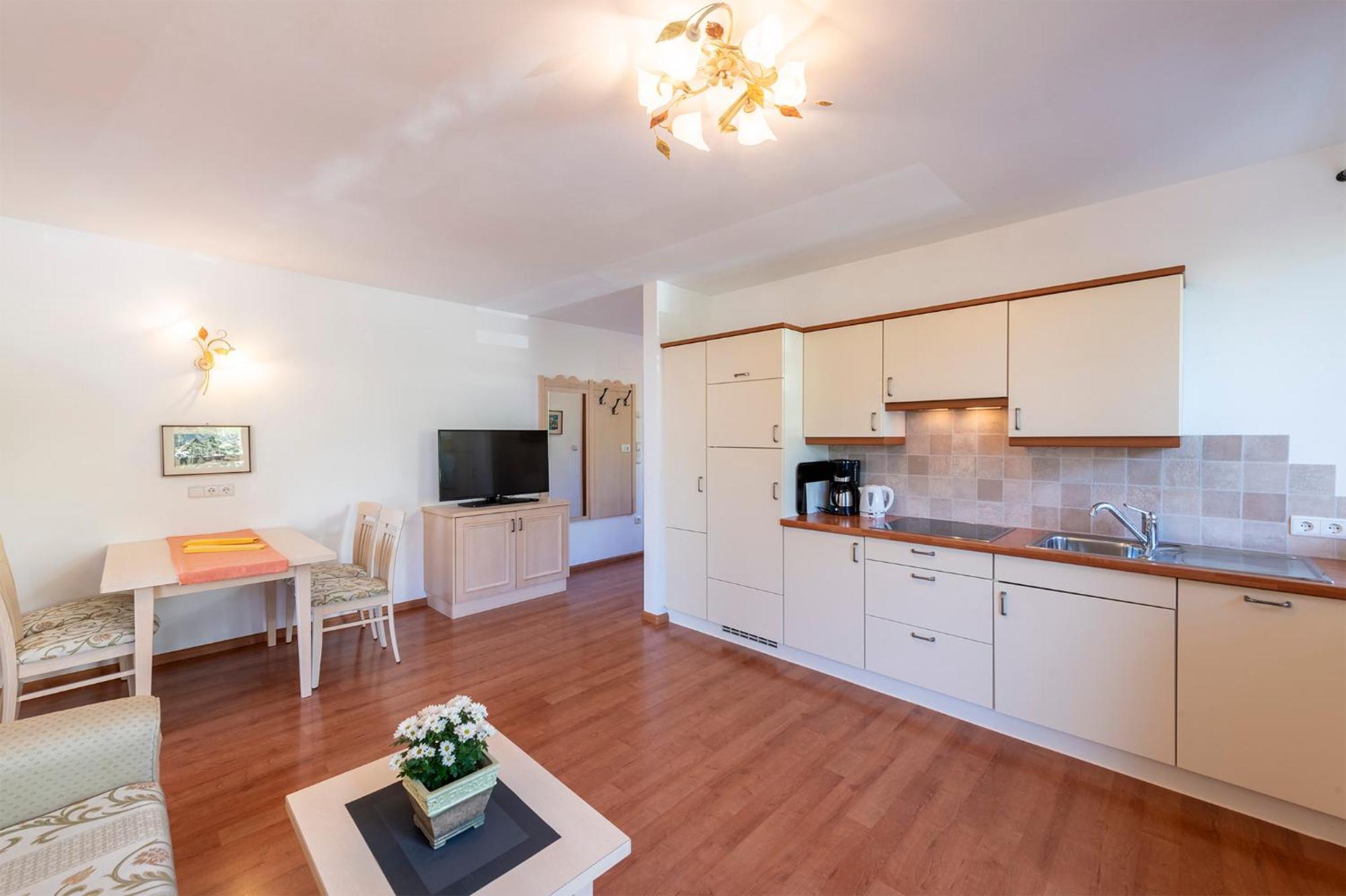 Appartement Tschivon Schenna Eksteriør bilde