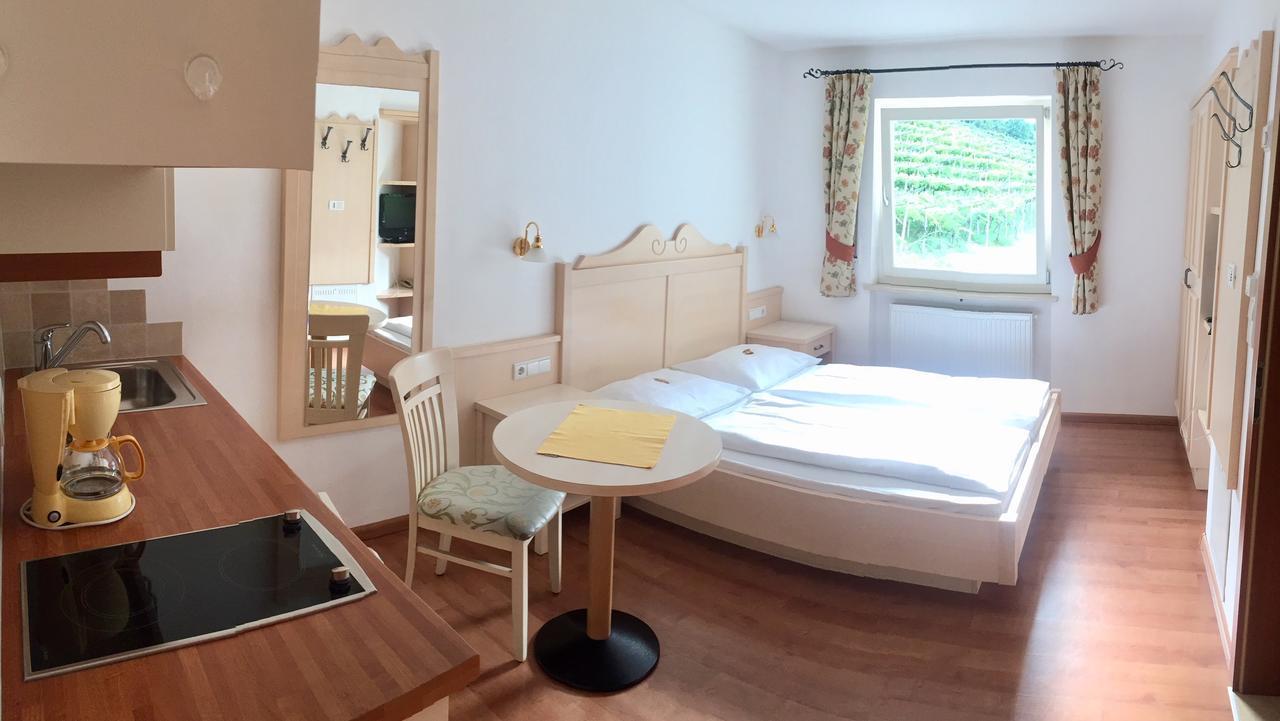 Appartement Tschivon Schenna Eksteriør bilde